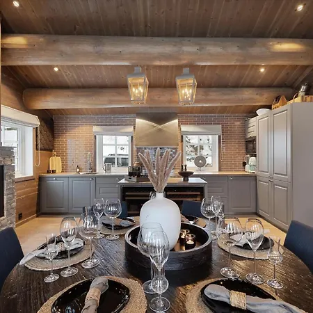 Villaer 5br Rindabakkane Chalet