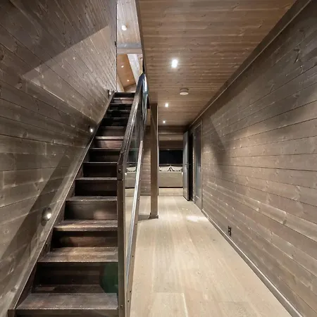 Villaer 5br Rindabakkane Chalet *