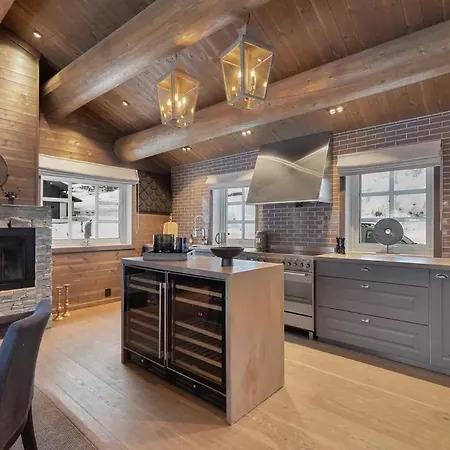 Villaer 5br Rindabakkane Chalet